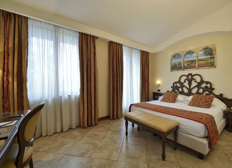 Hotel Athena Siena Bagian luar foto