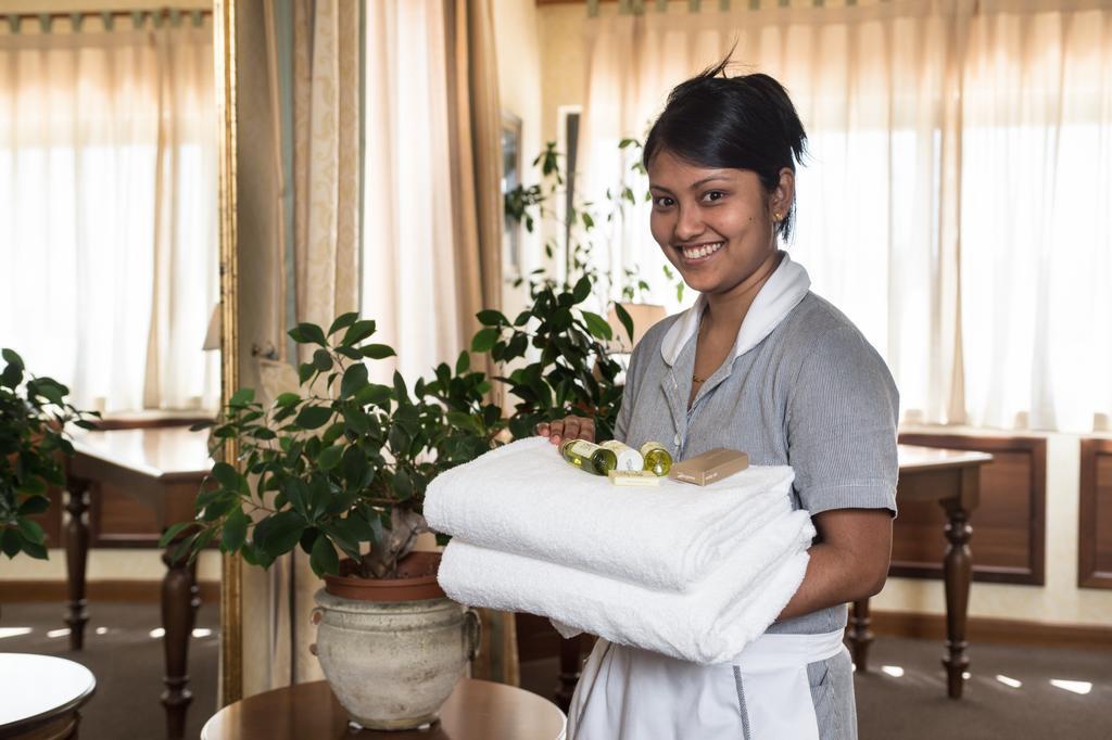 Hotel Athena Siena Bagian luar foto